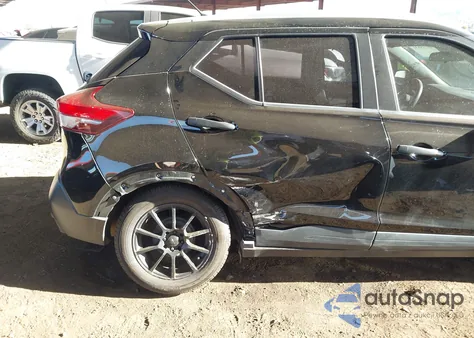 2018 Nissan Kicks S z USA, uszkodzony, nr VIN 3N1CP5CUXJL540967